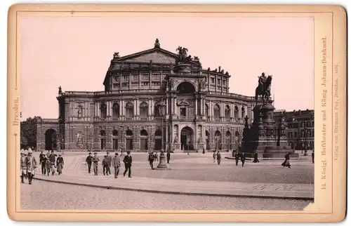 Fotografie Hermann Poy, Dresden, Ansicht Dresden, Partie am Köngl. Hoftheater und dem König Johann Denkmal