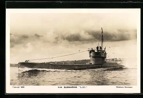 AK H.M.Submarine L. 21, aufgetauchtes U-Boot mit Besatzung an Deck