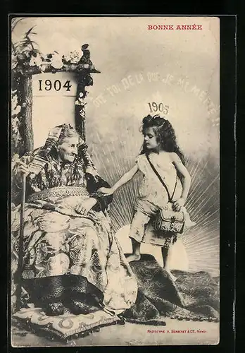 AK Alte Frau mit Stock und kleinem Mädchen, Neujahrsgruss, Jahreszahlen 1904-1905