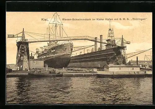 AK Kiel, Riesen-Schwimmdock im Kieler Hafen mit Kriegsschiff SMS Thüringen