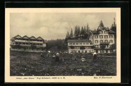 AK Rigi-Klösterli, Hotels des Alpes und Chalet mit Passanten