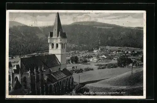 AK St. Leonhard i. Lavanttal, Kirche und Siedlungshäuser aus der Höhe