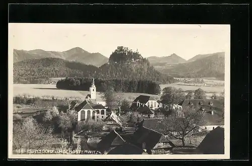 AK Launsdorf, Blick auf das Dorf und das Schloss in der Ferne