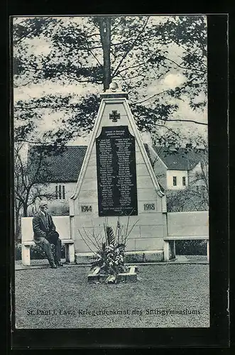AK St. Paul i. Lav., Kriegerdenkmal des Stiftsgymnasiums