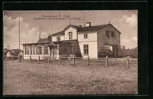 AK St. Peter /Nordsee, Conditorei und Cafe Loreley von einer Wiese aus gesehen