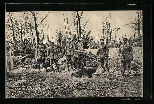 AK Deutsche Soldaten beim Bau von Unterständen