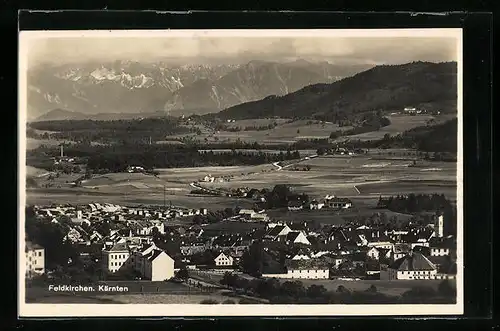 AK Feldkirchen, Blick auf den Ort mit Berglandschaft im Hintergrund