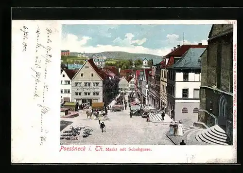 AK Pössneck /Th., Markt mit Schuhgasse aus der Vogelschau