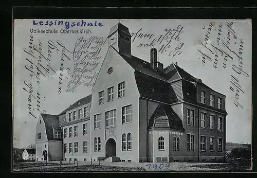 AK Oberneukirch, Blick zur Volksschule