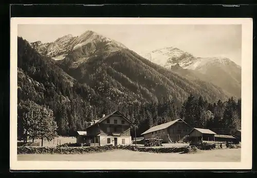 AK Kaprun, Blick auf die Häuser mit Berglandschaft