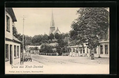 AK Kirch-Steinbek, Strassenpartie mit Blick zur Kirche