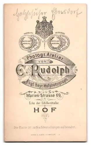 Fotografie E. Rudolph, Hof, Marien-Strasse 69, Ältere bürgerliche Frau im Sonntagskleid mit Haube