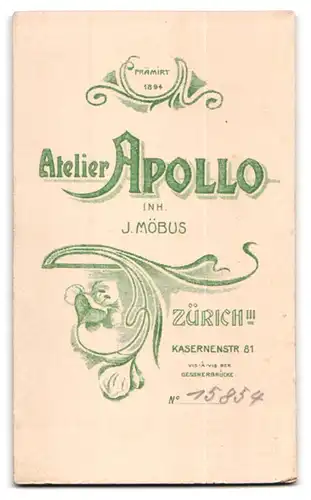 Fotografie Atelier Apollo, Zürich, Kasernenstr. 81, Bürgerliche Dame im Sonntagskleid mit kurzen Haaren