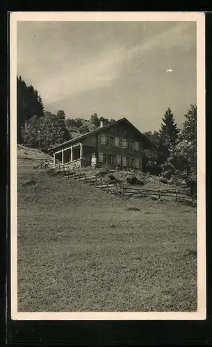AK Braunwald, Alpengasthaus Bödeli mit Waldlandschaft
