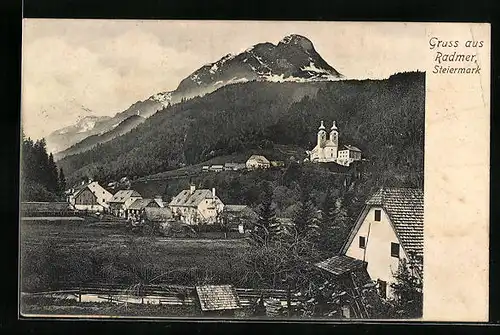 AK Radmer, Teilansicht mit Kirche und Bergblick