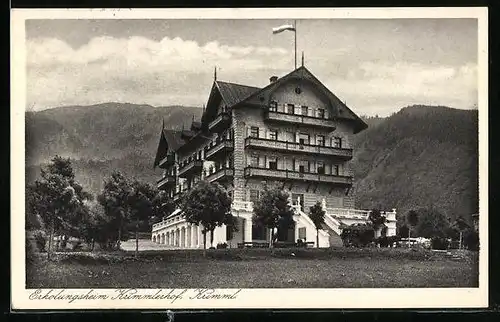 AK Krimml, Erholungsheim Krimmlerhof mit Blick auf Berge