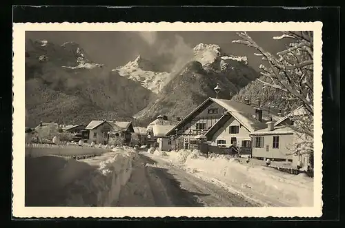 AK Lofer, Ortspartie gegen die Steinberge im Winter