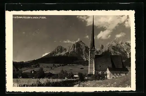 AK Saalfelden a. Stein. Meer, Ortspartie mit Kirche