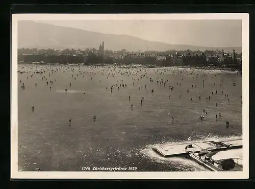 AK Zürich, Zürichseegefrörne im Jahr 1929, Menschen auf dem Eis