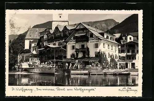 AK St. Wolfgang, Blick auf das Weisse Rössl am Wolfgangsee vom Wasser