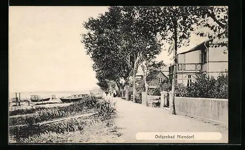 AK Niendorf, Promenade mit Uferpartie