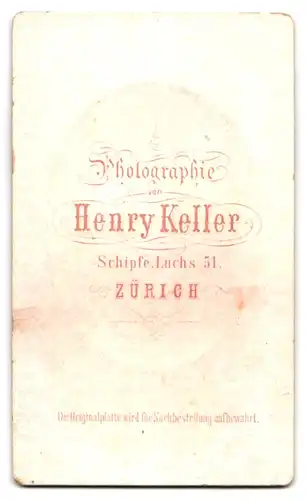 Fotografie Henry Keller, Schipfe-Zürich, Schipfe Luchs 51, Portrait schöne Dame mit Flechtdutt und Haarschleife