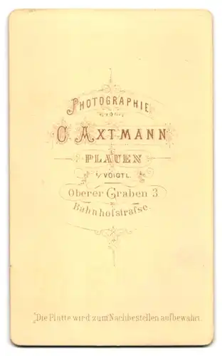 Fotografie C. Axtmann, Plauen i. V., Oberer Graben 3, Portrait junger Mann mit lockigem Haar