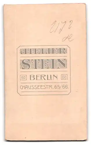 Fotografie Wilhelm Stein, Berlin, Chausseestr. 65 /66, Portrait stattlicher Herr mit Schnurrbart