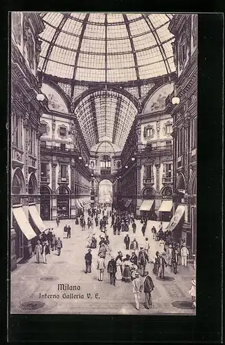 AK Milano, Interno Galleria Vittorio Emanuele