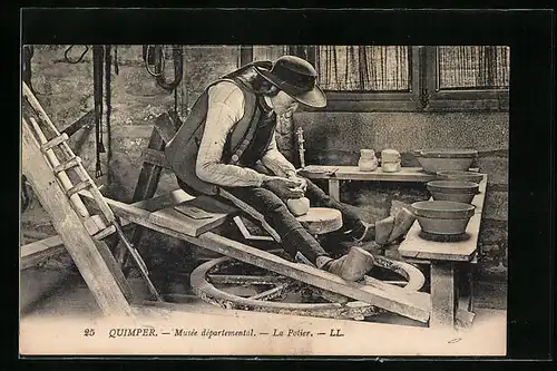 AK Quimper, Musée départemental, La Potier, Töpfer