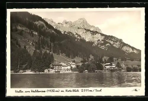 AK Haller am Haldensee, Ortsansicht mit Rote Flüh vom Wasser aus gesehen