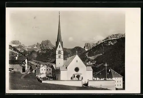 AK Sankt Christina in Gröden, Blick zur Kirche