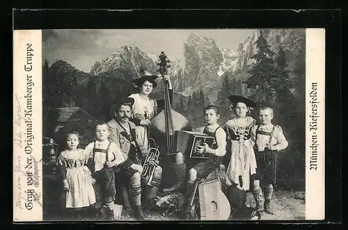 AK Original-Kamberger Truppe, Trachtenkapelle aus München-Kiefersfelden