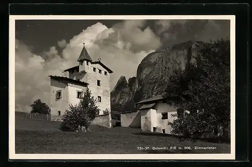 AK Zimmerlehen, Fie, Haus am Hang in den Dolomiten