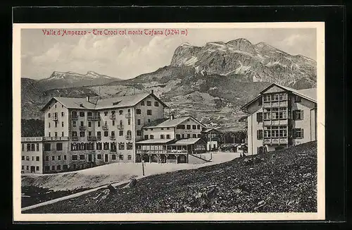 AK Cortina, Hotel Tre Croci, Panorama col monte Tofana