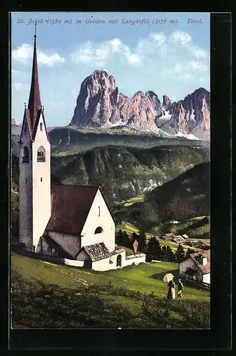 AK St. Jakob in Gröden, Kirche und Blick auf Langkofel