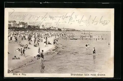 AK Binz / Rügen, Strandleben am Hotel Gramm