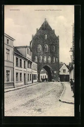 AK Grimmen, Langestrasse mit Greifswaldertor