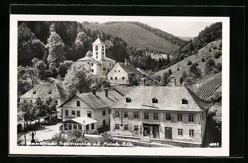 AK Schwarzenbach a. d. Pielach, Ortspartie mit Kirche
