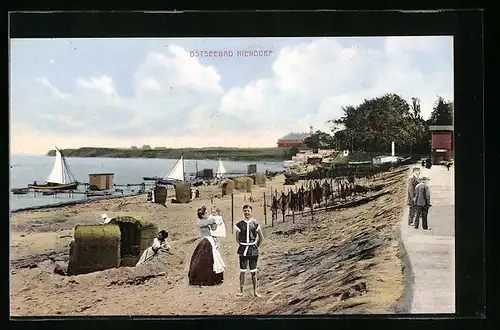 AK Niendorf, Strandpartie mit Besuchern