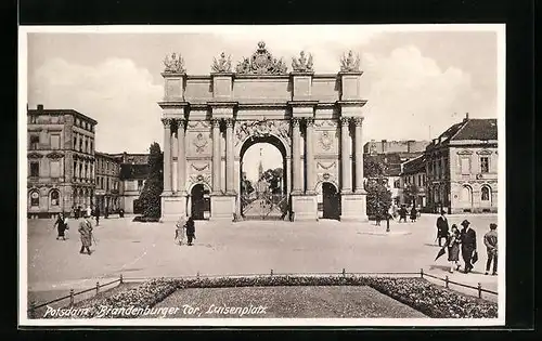 AK Potsdam, Brandenburger Tor am Luisenplatz