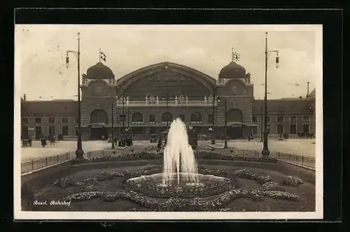 AK Basel, Bahnhof mit Springbrunnen