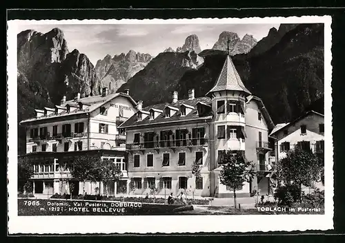AK Toblach im Pustertal, Hotel Bellevue mit Blick in die Dolomiten