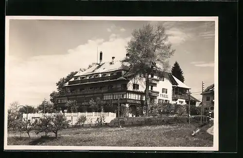 AK Soprabolzano, Hotel Friedl in der Gesamtansicht