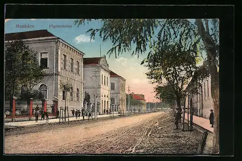 AK Munkács, Fögimnázium