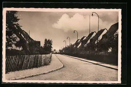 AK Tutow, Tannenbergstrasse mit Reihenhäusern