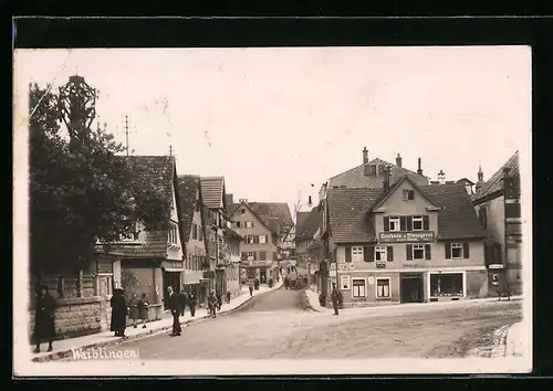AK Waiblingen, Strassenpartie mit Gasthaus & Metzgerei zum Stern und Geschäften