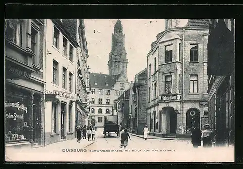 AK Duisburg, Partie in der Schwanenstrasse mit Blick auf das Rathaus