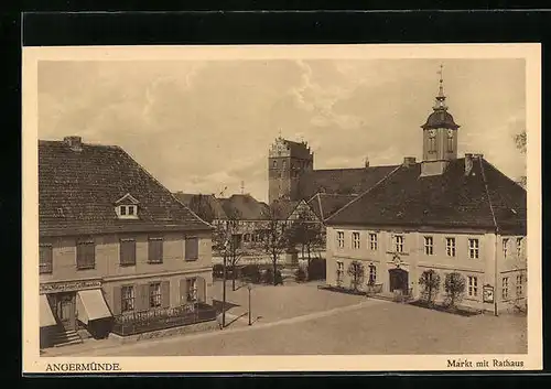 AK Angermünde, Markt mit Rathaus aus der Vogelschau