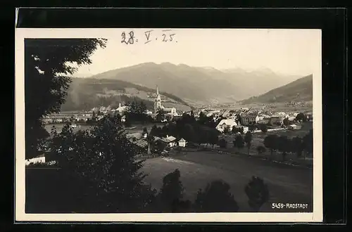 AK Radstadt, Flusspartie mit Berglandschaft